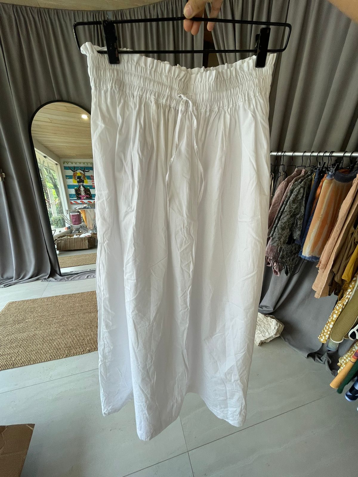 S/W/F white long skirt