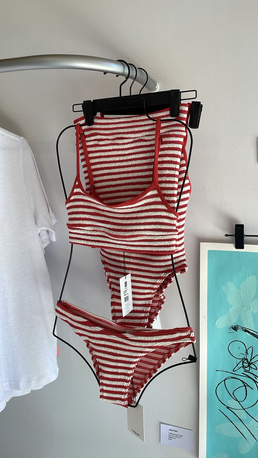 Bond-eye red striped swim