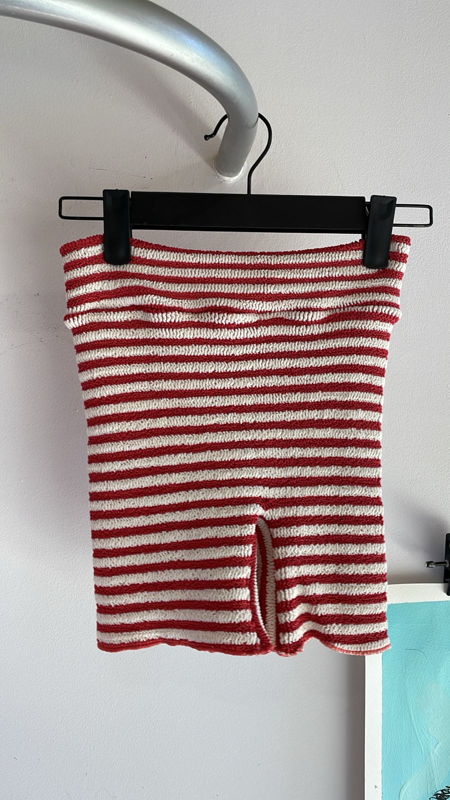 Bond-eye red striped swim