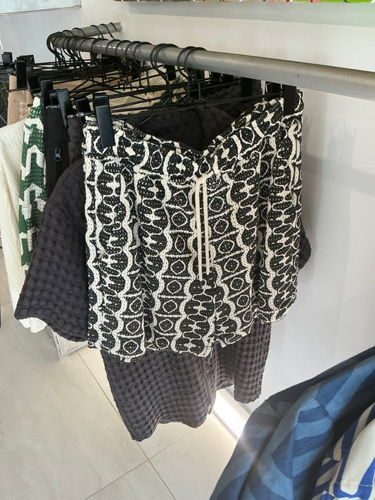 hypnotise black net shorts