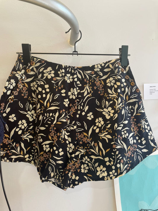 Lost + wander flower shorts
