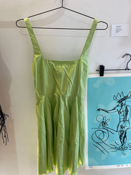 S/w/f green dress